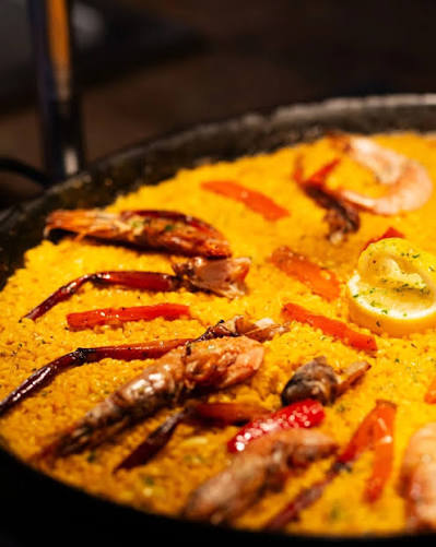 Paella en Restaurant Menestralia